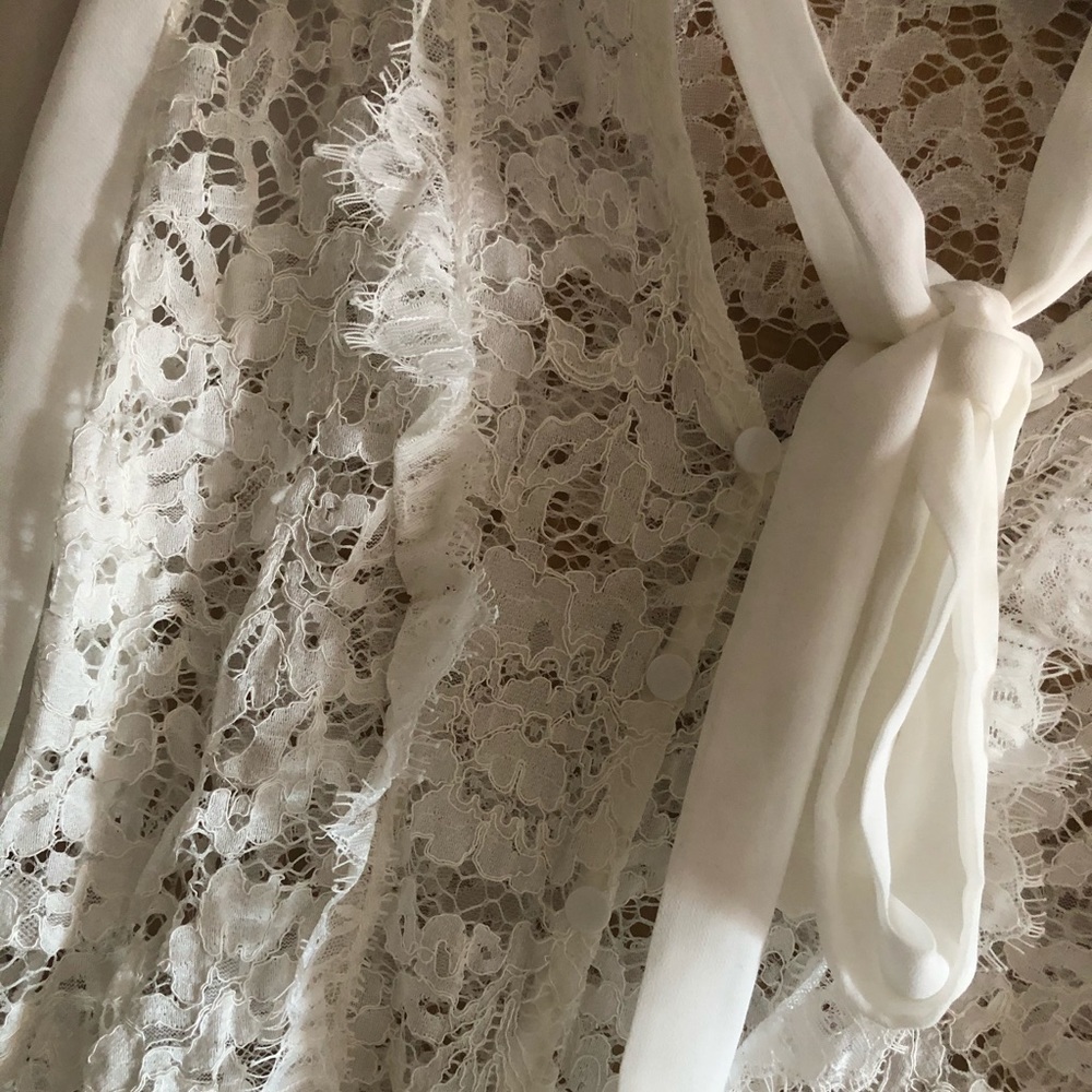 Lace Blouse - Picture 2 of 5